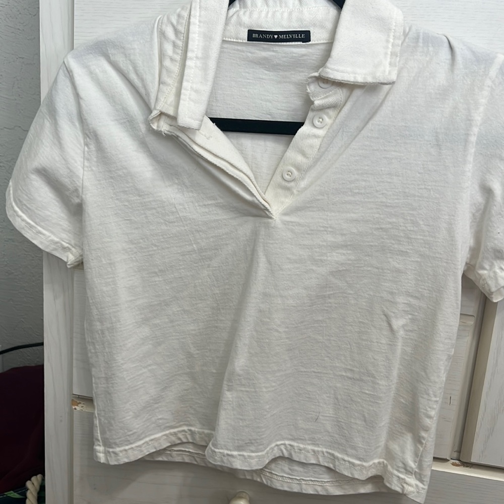 Brandy Melville white shirt with collar.